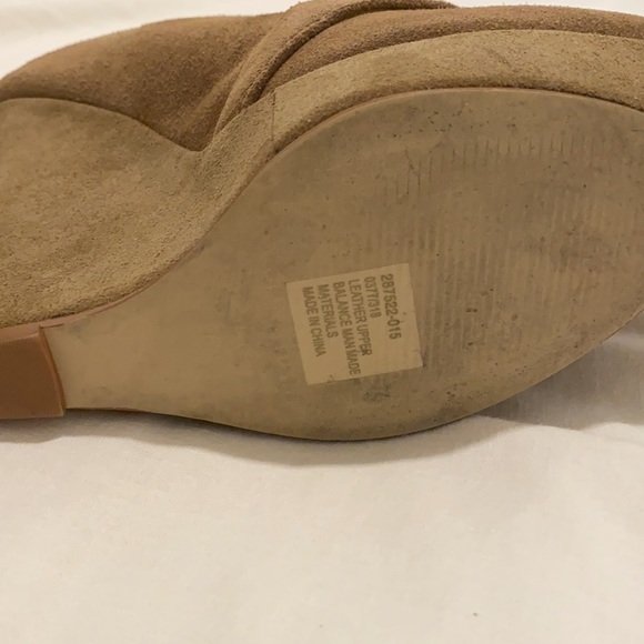 Brown/tan suede wedges - Picture 9 of 9